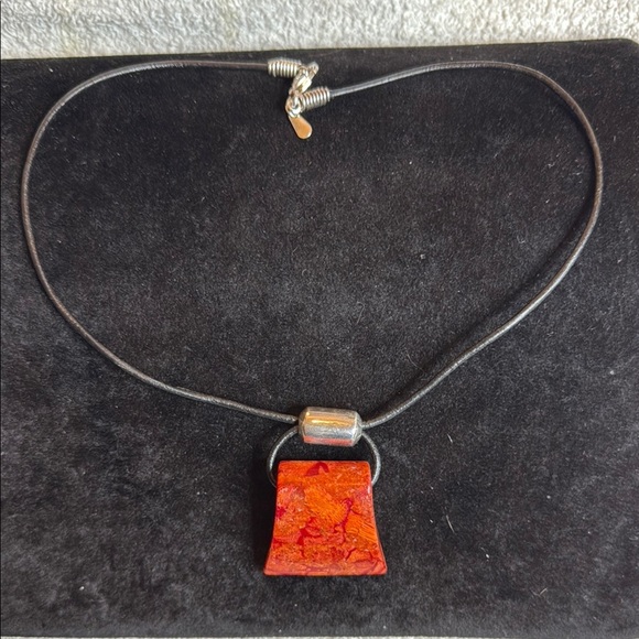 Vntg SILPADA Cardinal Rule Sterling Silver Black Leather Sponge Coral Necklace - Picture 1 of 2